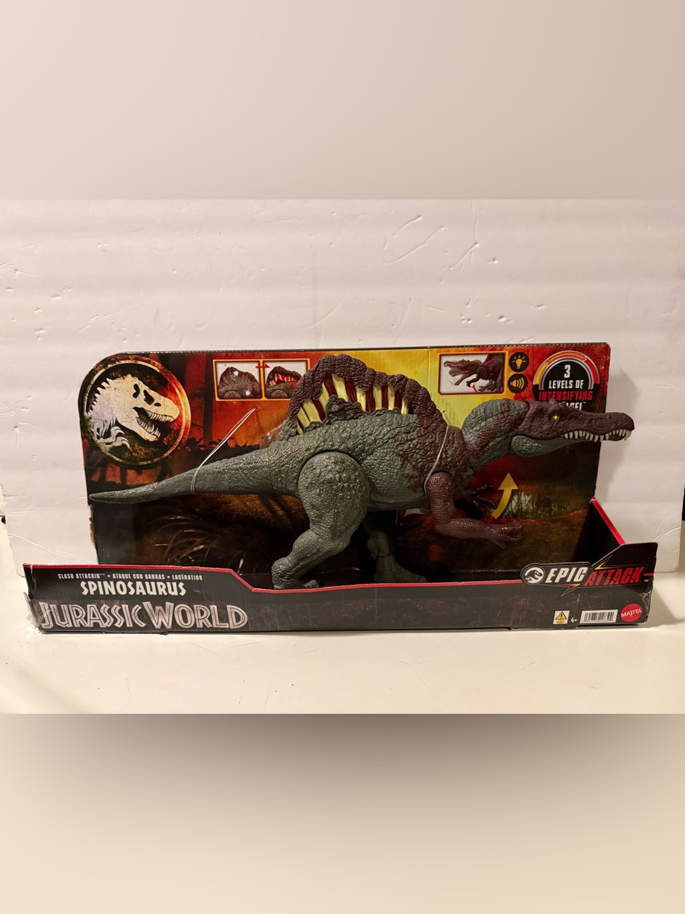 JURASSIC WORLD Epic Attack Intensifying Damage Spinosaurus Figure 2024 New